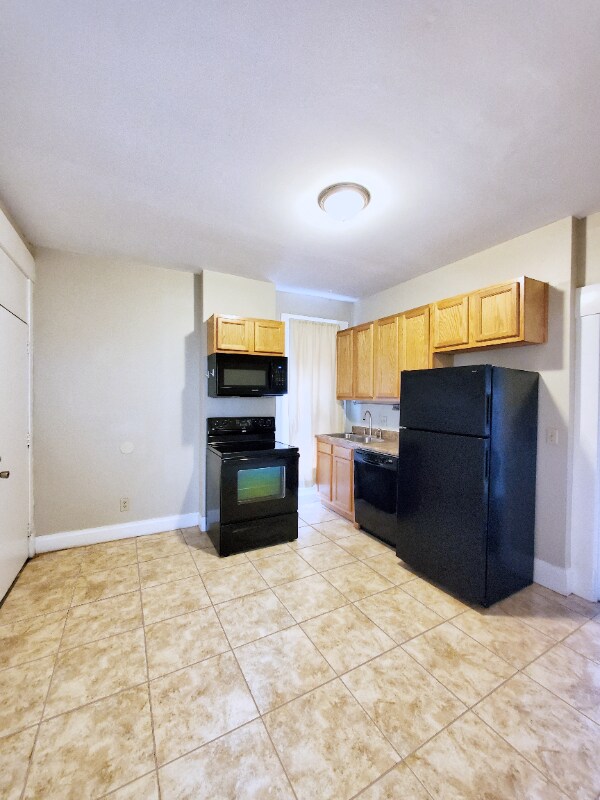 1490 Michigan Ave, Columbus, OH 43201 - photo 5