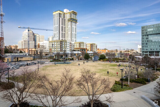 A great overview shot of First Ward Park.