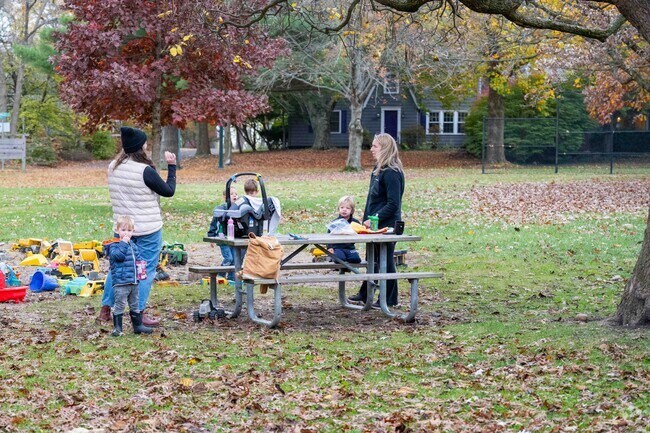 Clark Park in the Clark area  has basketball and tennis, courts a playground and a picnic area.