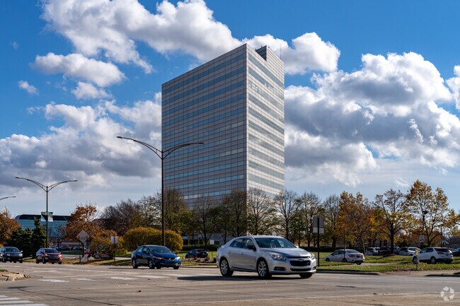 Residents of Troy enjoy easy commutes to workplaces located along Big Beaver Road.