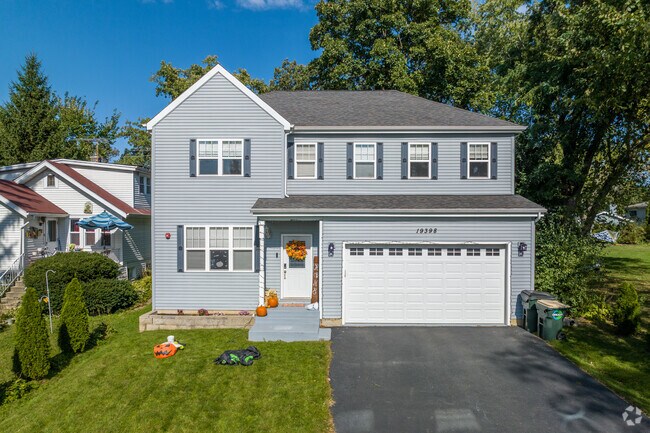 A beautiful modern traditional home style that is popular in the West Shore Park neighborhood.