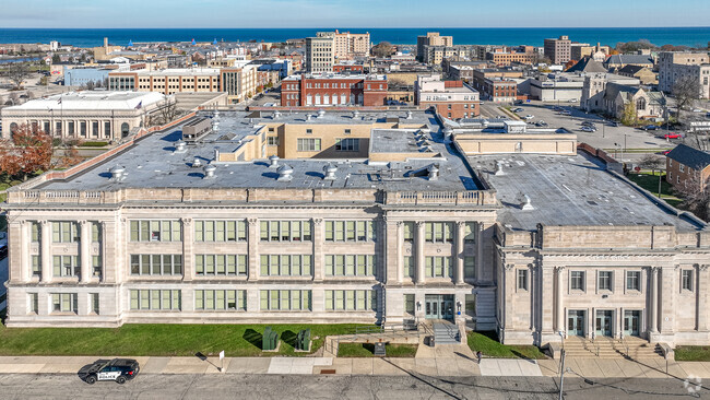 Send your High Schoolers to the esteemed Harborside Academy in Kenosha.