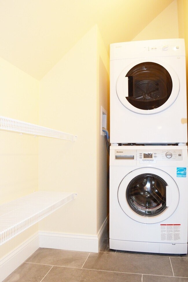 66 Murray St unit 3, Burlington, VT 05401 - photo 4