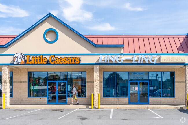 The Garden View Mall is the closest shopping center to Old Lycoming.