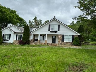 6016 Calfkiller Hwy, Monterey, TN 38574