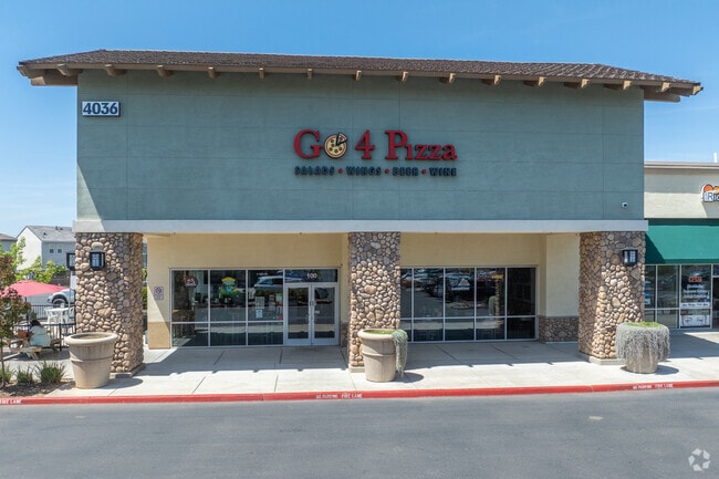 Go 4 Pizza is a Family owned and operated restaurant just a few minutes drive from Kavala Ranch.