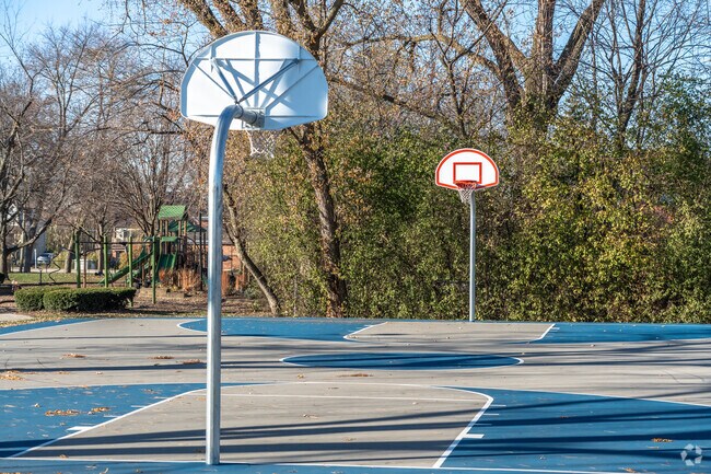 Residents can enjoy the great outdoor basketball court at Greenwood Park.