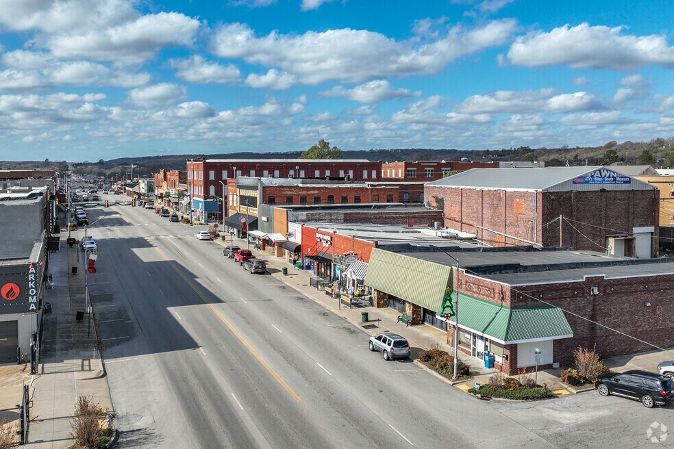 Neighborhood_Henryetta_Final_122823