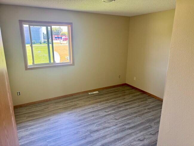 174 Main St unit 2A, Foreston, MN 56330 - photo 6