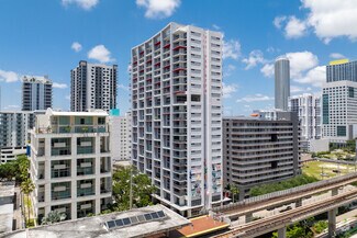 117 SW 10th St, Miami, FL 33130