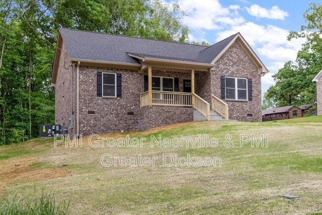 218 Mike St, McEwen, TN 37101 - photo 2