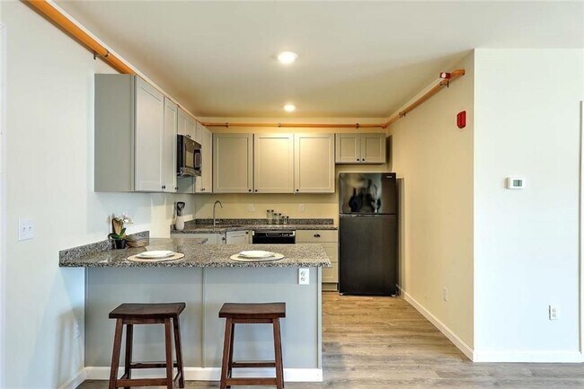 Pine Street Apartments, Pawtucket, RI 02860 - photo 4