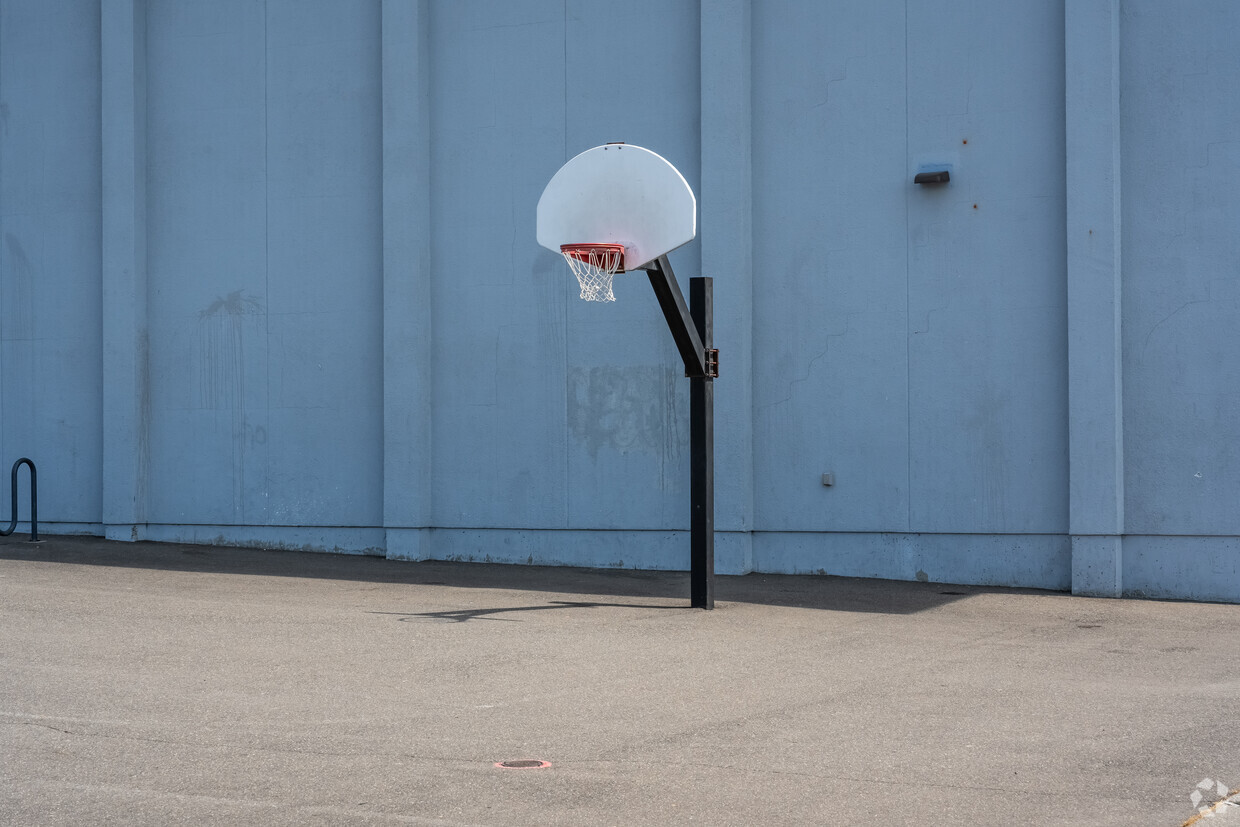 Pristine Basketball Court in Everett, Everett, WA