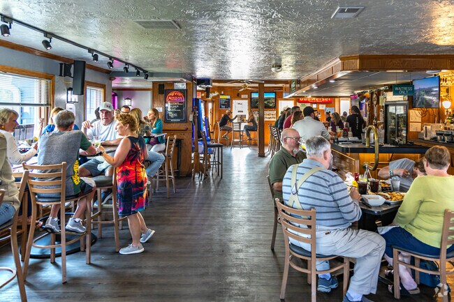 Highland Howies is a fun, local restaurant with an awesome happy hour.