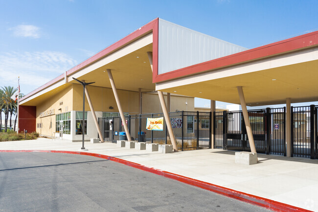 Richard D. Browning High entrance in Signal Hill, California.
