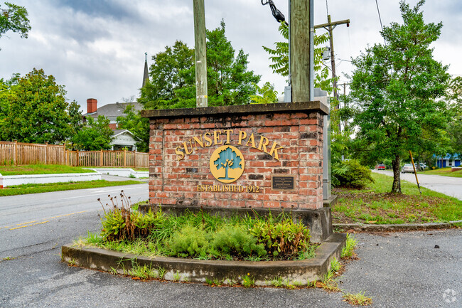 Sunset Park is just minutes from Downtown Wilmington.