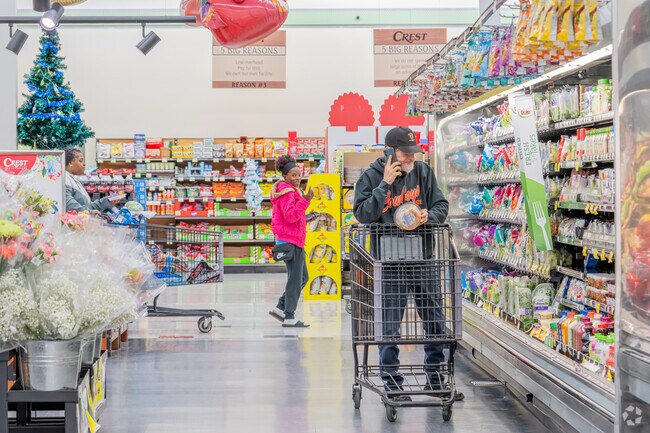 Skyline residents can shop for quality groceries at Crest Foods.