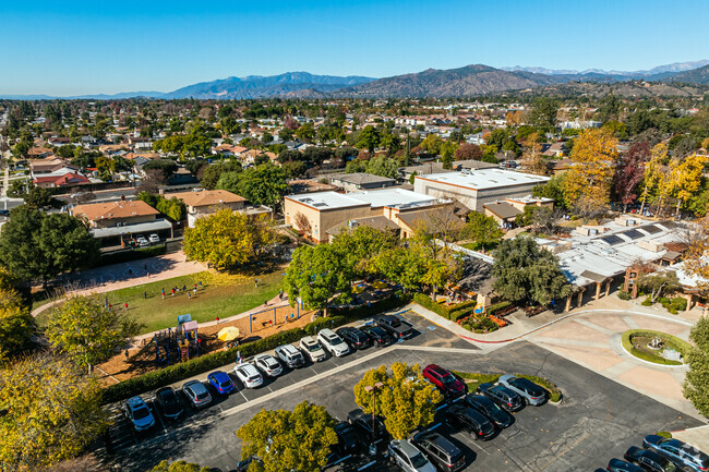 Welcome to Foothill Country Day School located in Claremont, Ca.