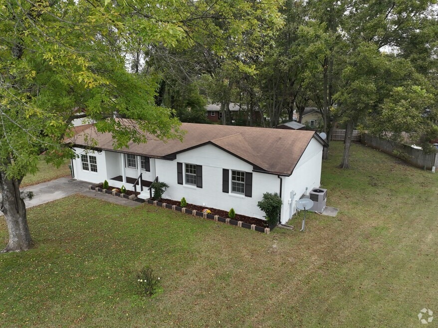 4503 Calvert Rd NW, Huntsville, AL 35816 - photo 2