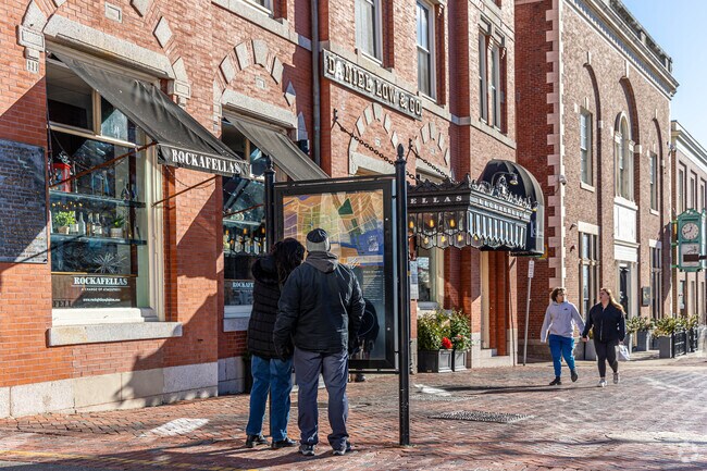 With Witchcraft Heights being a short drive from Salem, residents have access to many activi