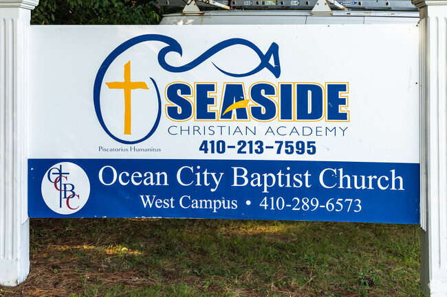 Seaside Christian Academy has under 200 students.