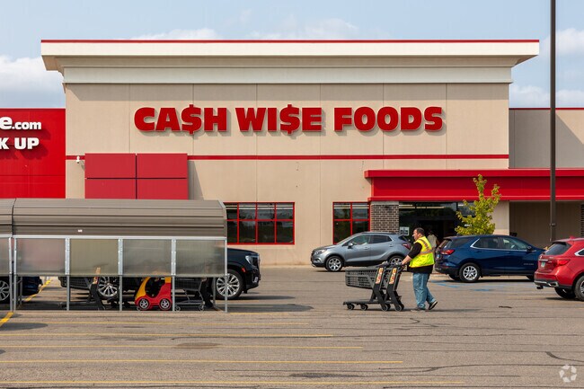 Cash Wise Foods has great deals on all of your grocery needs.
