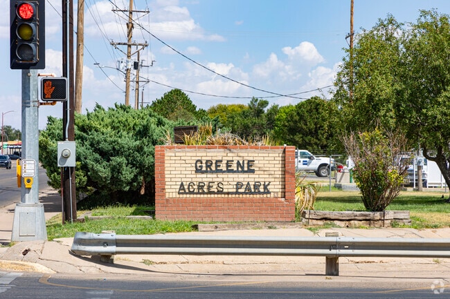 Green acres park is the largest in Mauldin, drawing people to enjoy the large ponds.