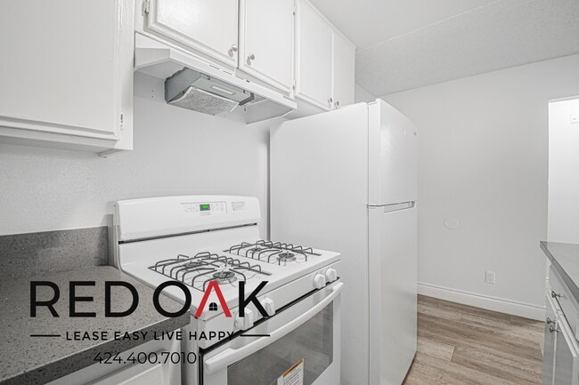 706 McDonald Ave unit 304, Los Angeles, CA 90744 - photo 7