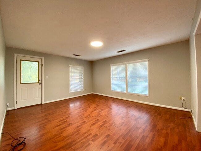 2503 Ave G, Nederland, TX 77627 - photo 4