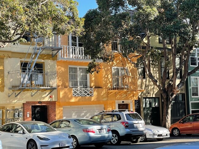 71 Sanchez St unit 71 Sanchez Street Ap, San Francisco, CA 94114 - photo 3