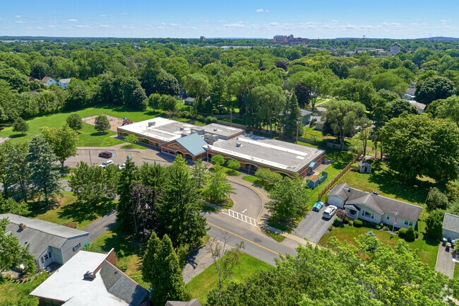 Brookview Elementary School has an overall grade of A on Niche.