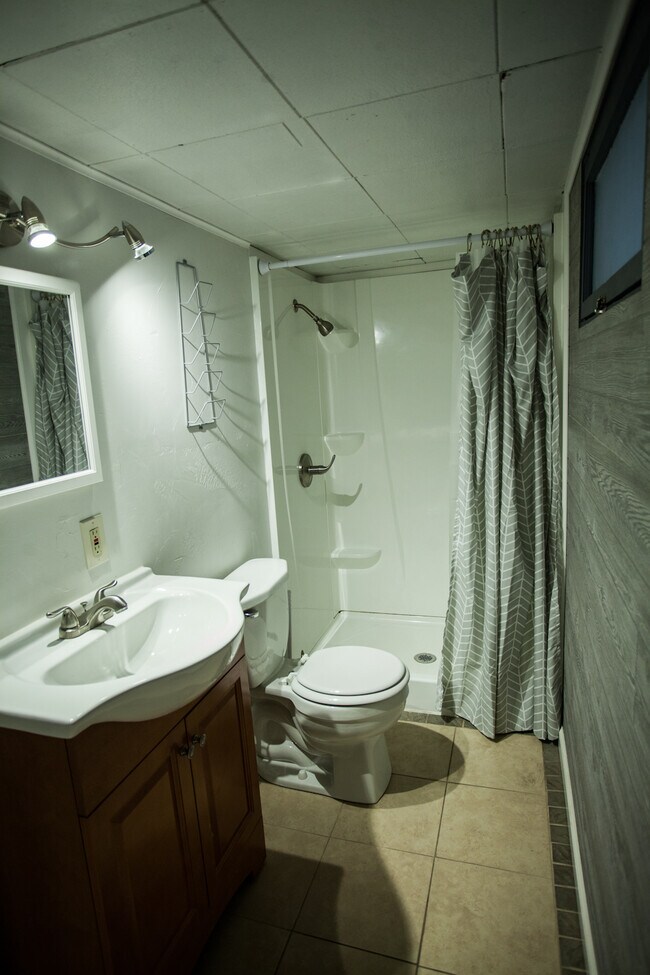 250 N 17th St unit Comfy Furnished Hous, Grand Junction, CO 81501 - photo 7