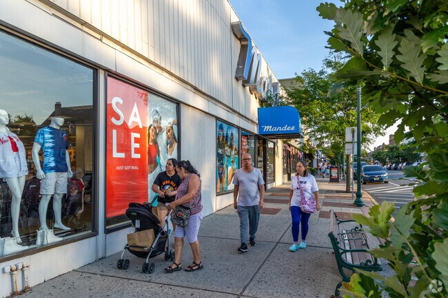 Kearny Ave is a main thoroughfare filled with shops spanning 2 miles, bordering Arlington, NJ.s