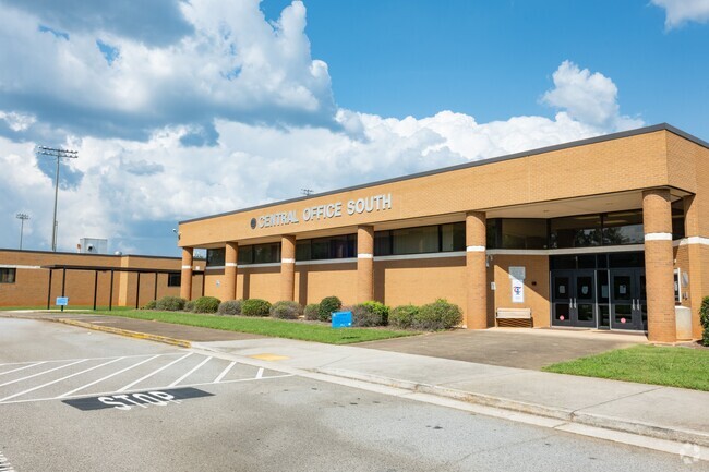 Welcome to Lovejoy Middle School in Lovejoy.