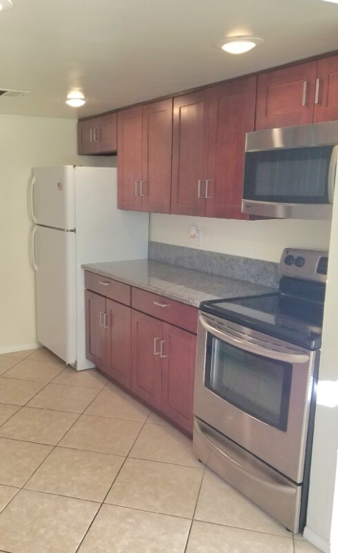 1020 E Barnard St, Blythe, CA 92225