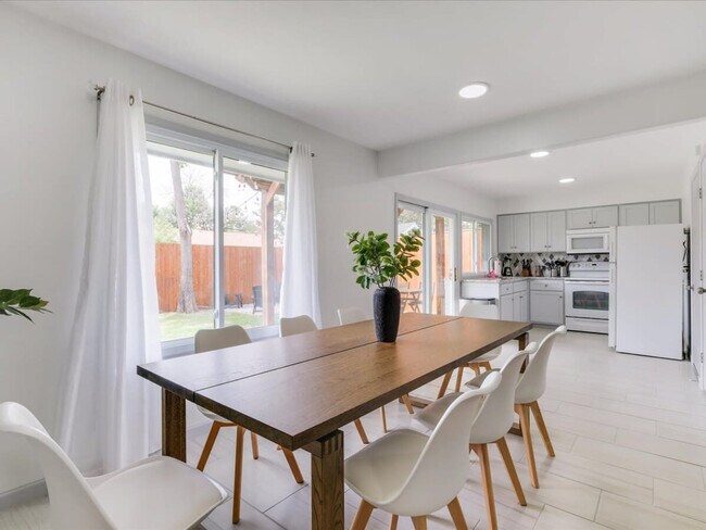 2412 Pebblebrook Trail unit ID1019526P, Irving, TX 75060 - photo 7