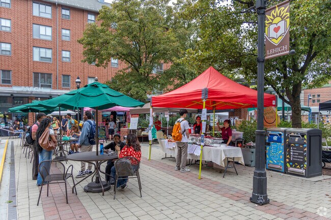 The Bethlehem Farmers Market runs every thursday.
