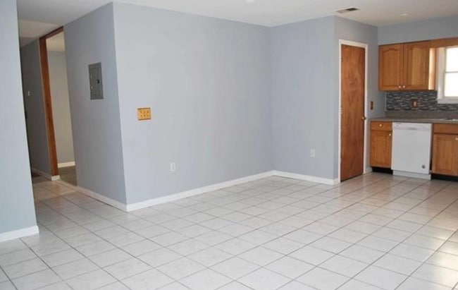 590 Schuyler Ave unit B, North Arlington, NJ 07031 - photo 4