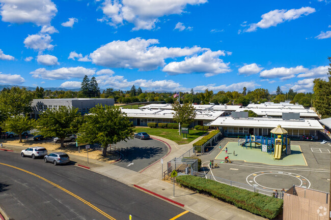 Mountain View Elementary School is a great school to send your children too.
