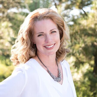 Maggie Easton