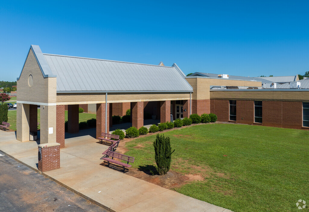 Dutchtown Middle School in Hampton GA Homes com Dutchtown Middle School in Hampton GA Homes com
