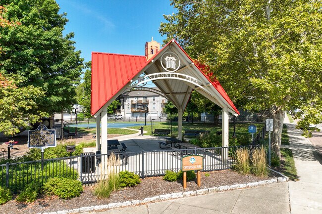 Centennial Park is a small park nestled right in the middle of downtown Lafayette.
