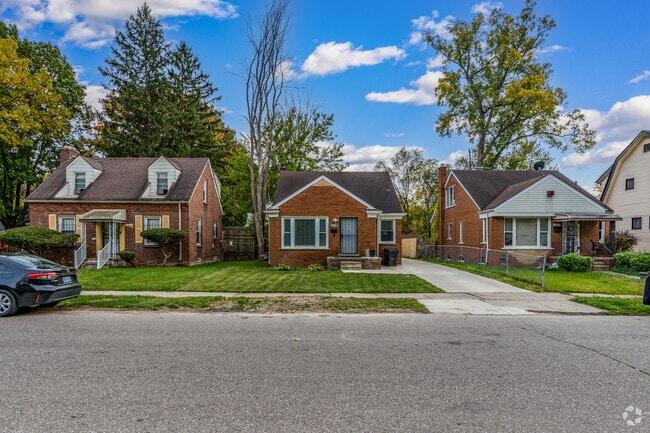 Houses line the streets in the Holcomb Community.