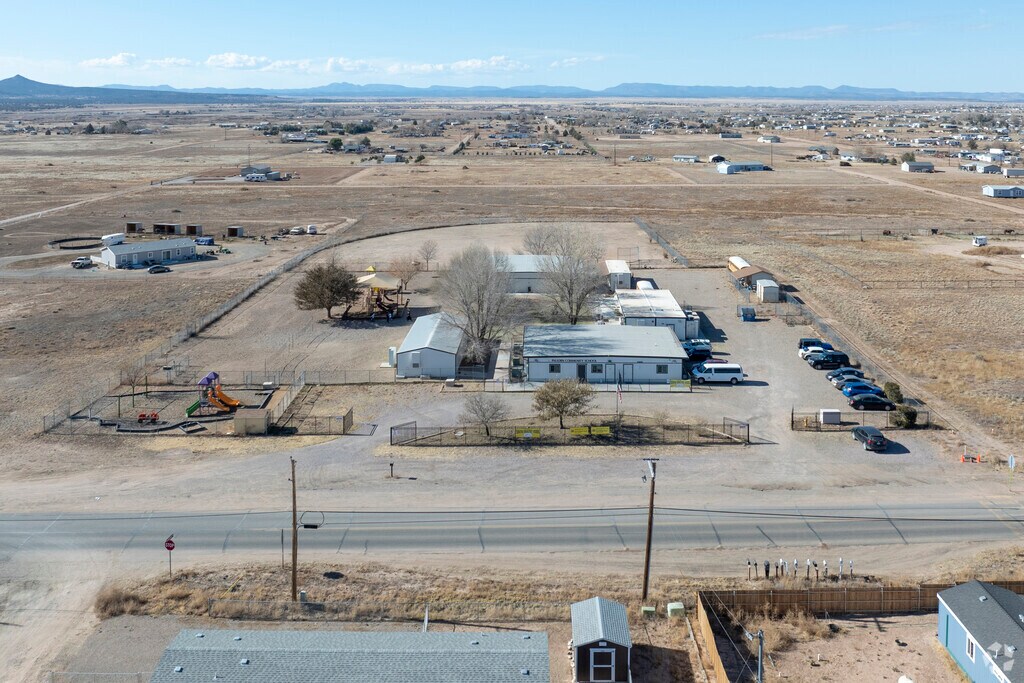 Paulden Community School serves the children of Paulden and the surrounding area.