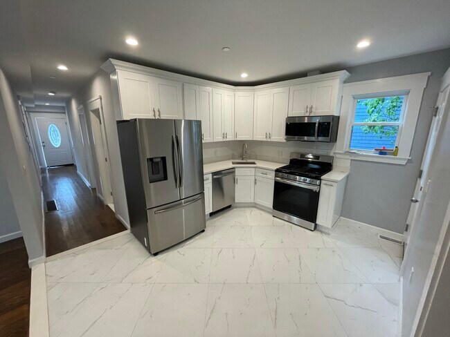 35 Raymond Ave unit X, Somerville, MA 02144 - photo 2