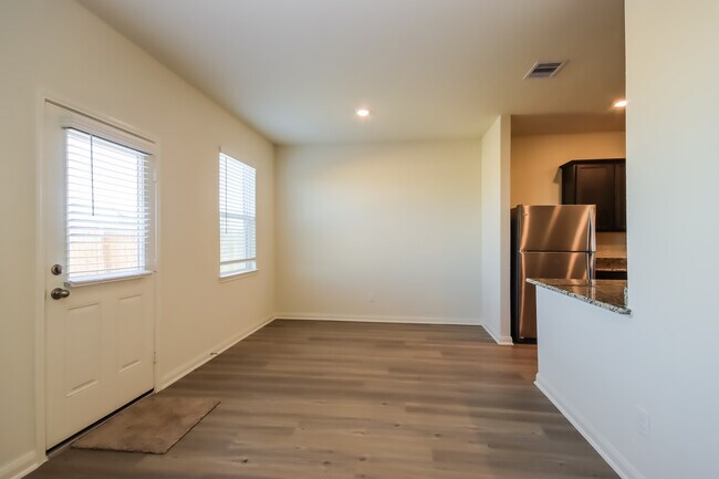 5819 Littoral Rd, Cove, TX 77523 - photo 4