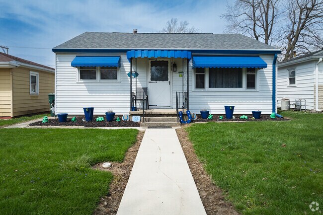This Forest Park home add a bit of royal blue to show their support of the Indianapolis Colts.
