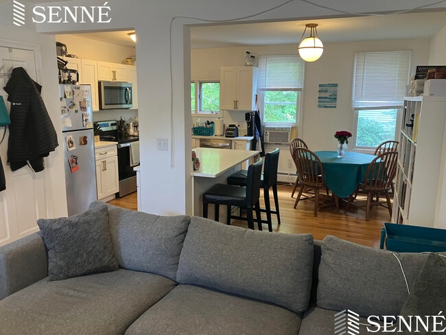 26 Thorndike St unit 3, Somerville, MA 02144 - photo 2