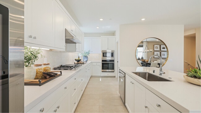 Valencia - Jewel, Valencia, CA 91381 - photo 2