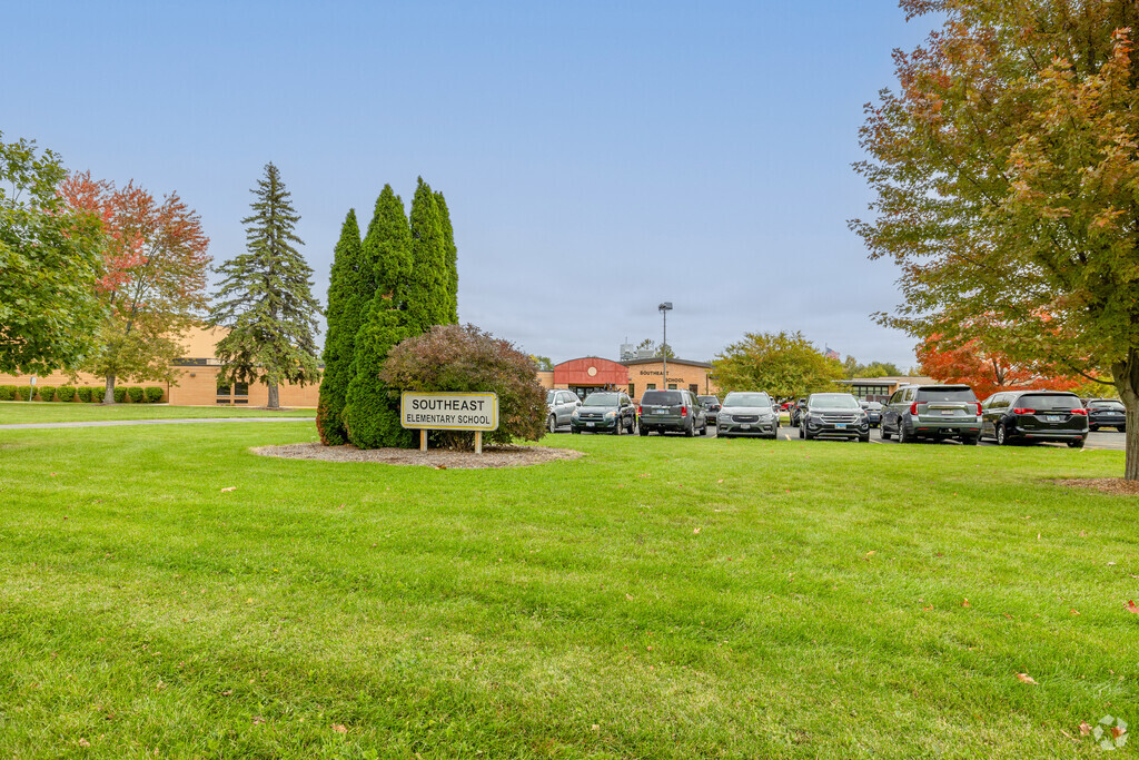 Southeast Elementary school is located at 718 Locust Street in Sycamore.